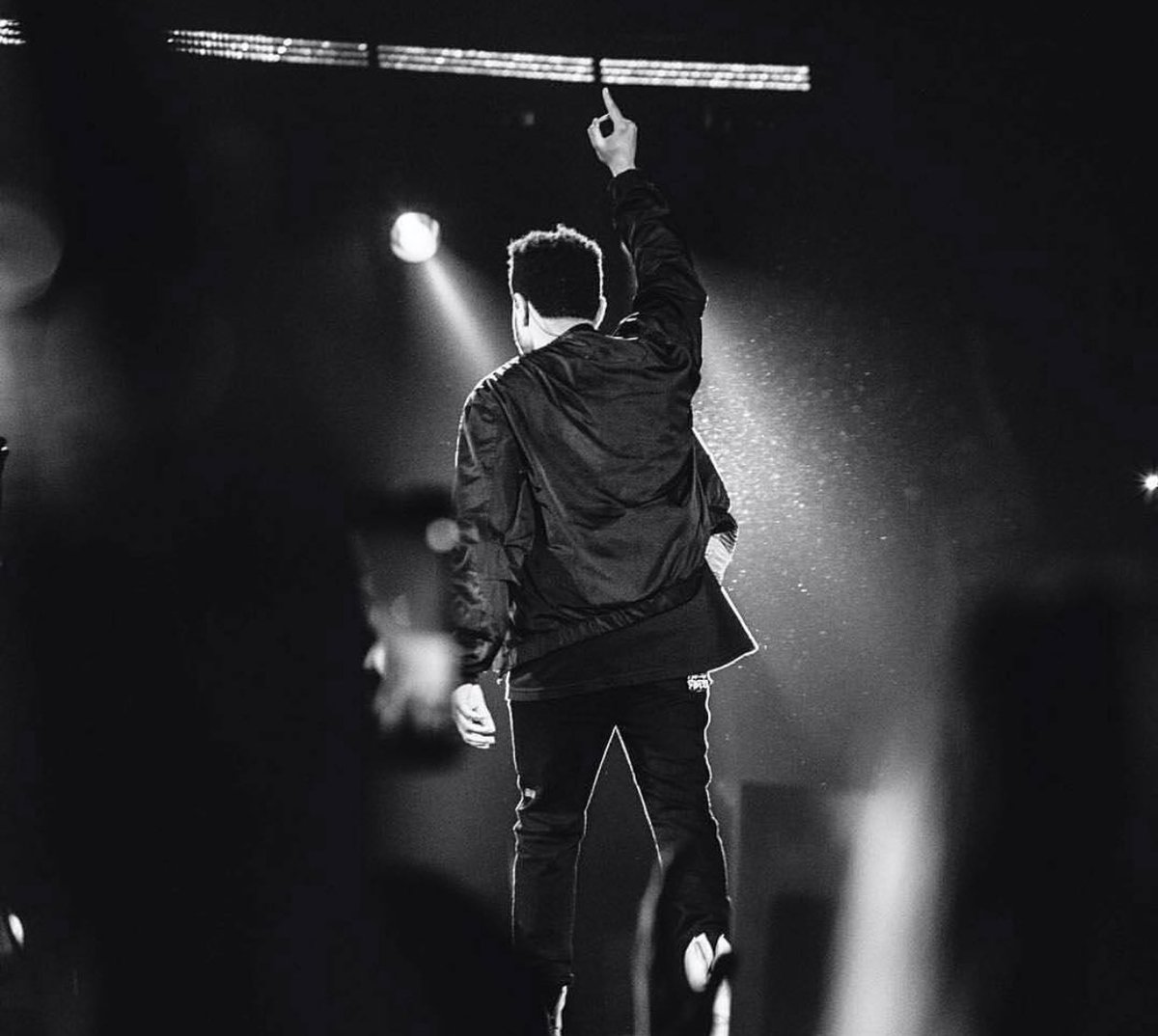 WeekndFanatix's tweet photo. #TheWeeknd https://t.co/MFaXWUIOVv