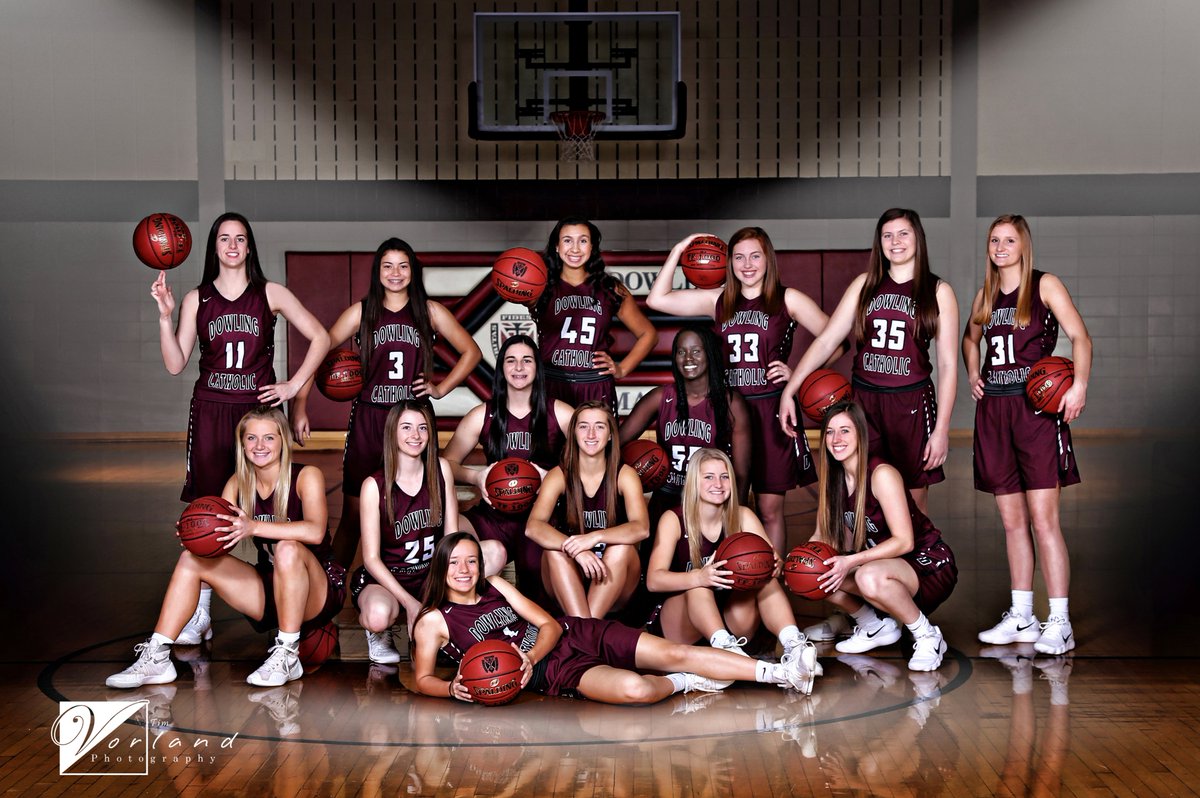 Get out and support your 2017 / 2018 Dowling Catholic Girls Basketball Team! @DCHSMaroonspic