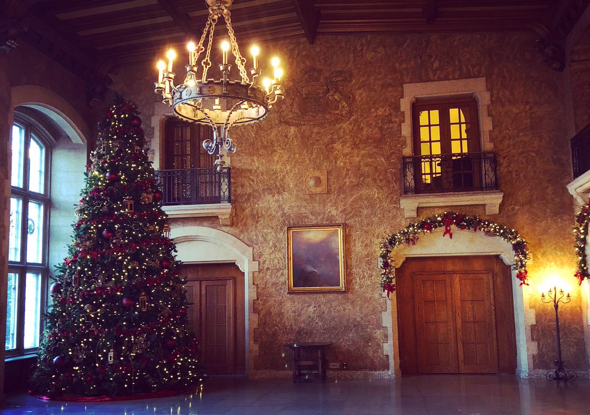 We're getting ready for #Christmas here at #Canada's #Castle in the #Rockies. #banff #fairmont #accor #feelwelcome