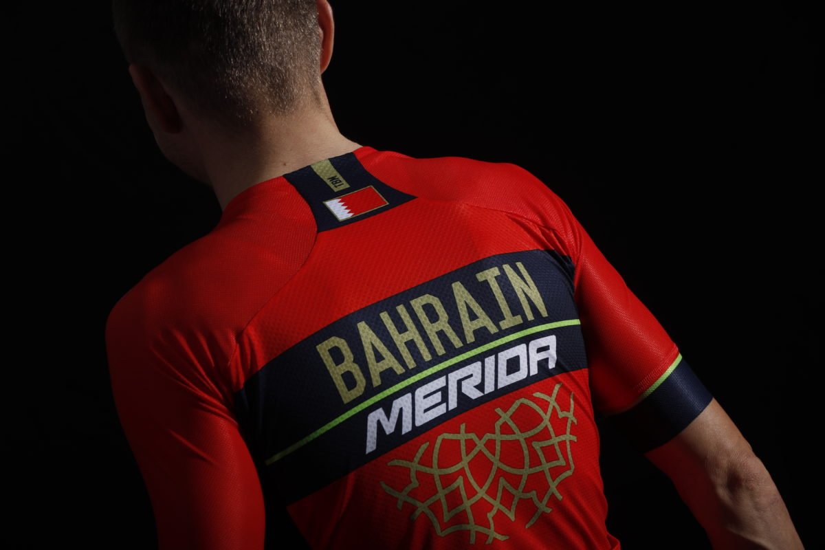 Risultati immagini per bahrain merida kit 2018