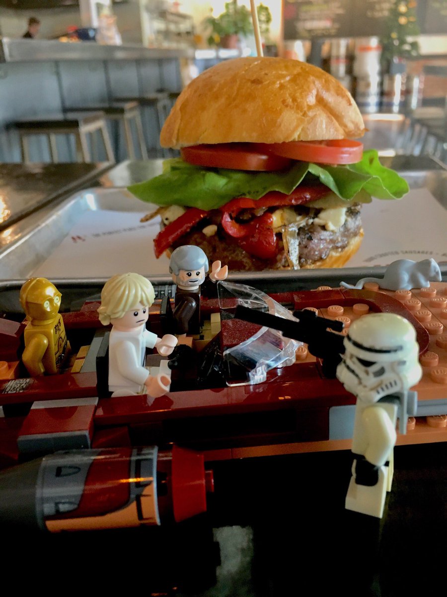 pie_dog's tweet photo. “This is the burger you’re looking.”
Come in and grab a Boba Feta before you watch The Last Jedi this weekend! @-_-@ https://t.co/GcEfMZw8T8