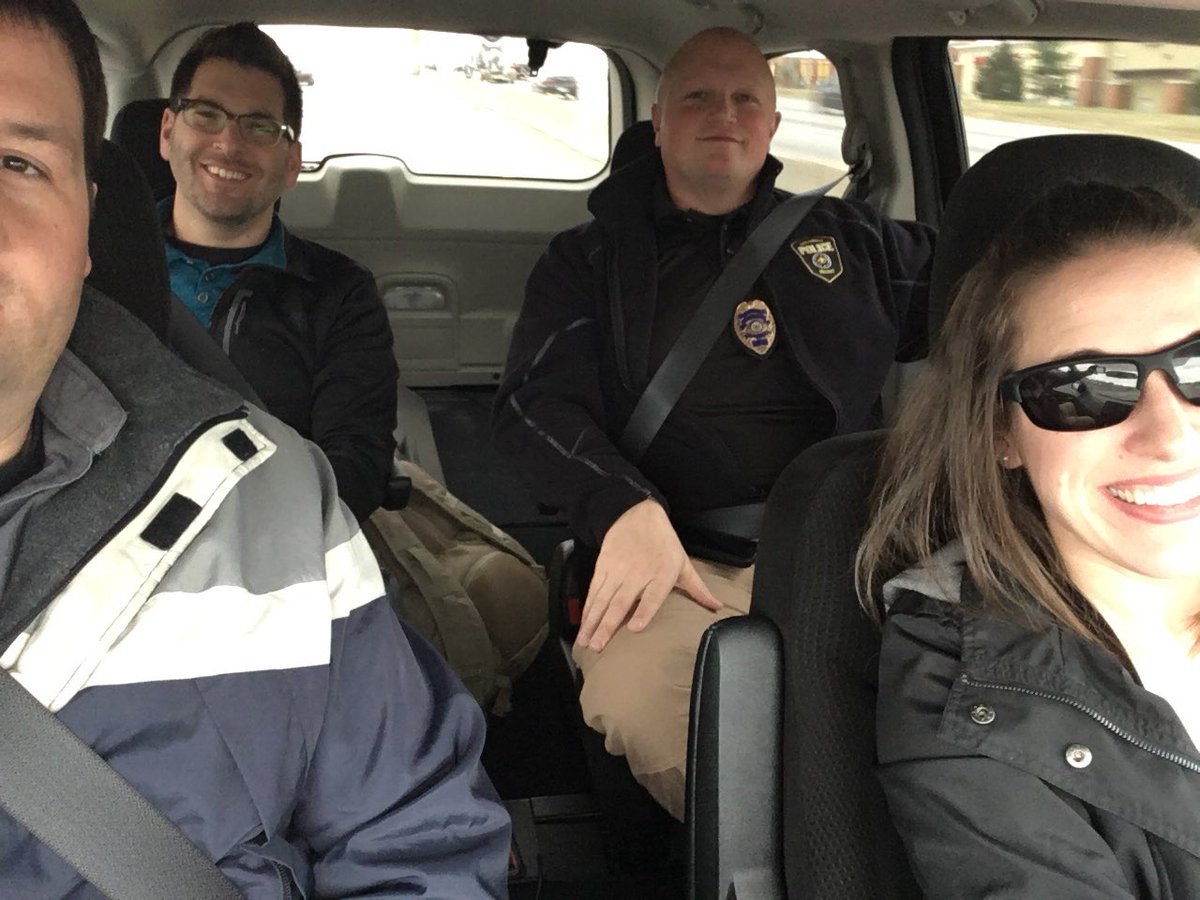 CPDPhillipCoMo's tweet photo. Excited to learn about the Police Athletic League (PAL) Program with KCPD.
@ColumbiaPD @CPDAndriaCoMo @CPDScottCoMo @CPDMattCoMo @kcpolice https://t.co/kwmEL4f6Bm