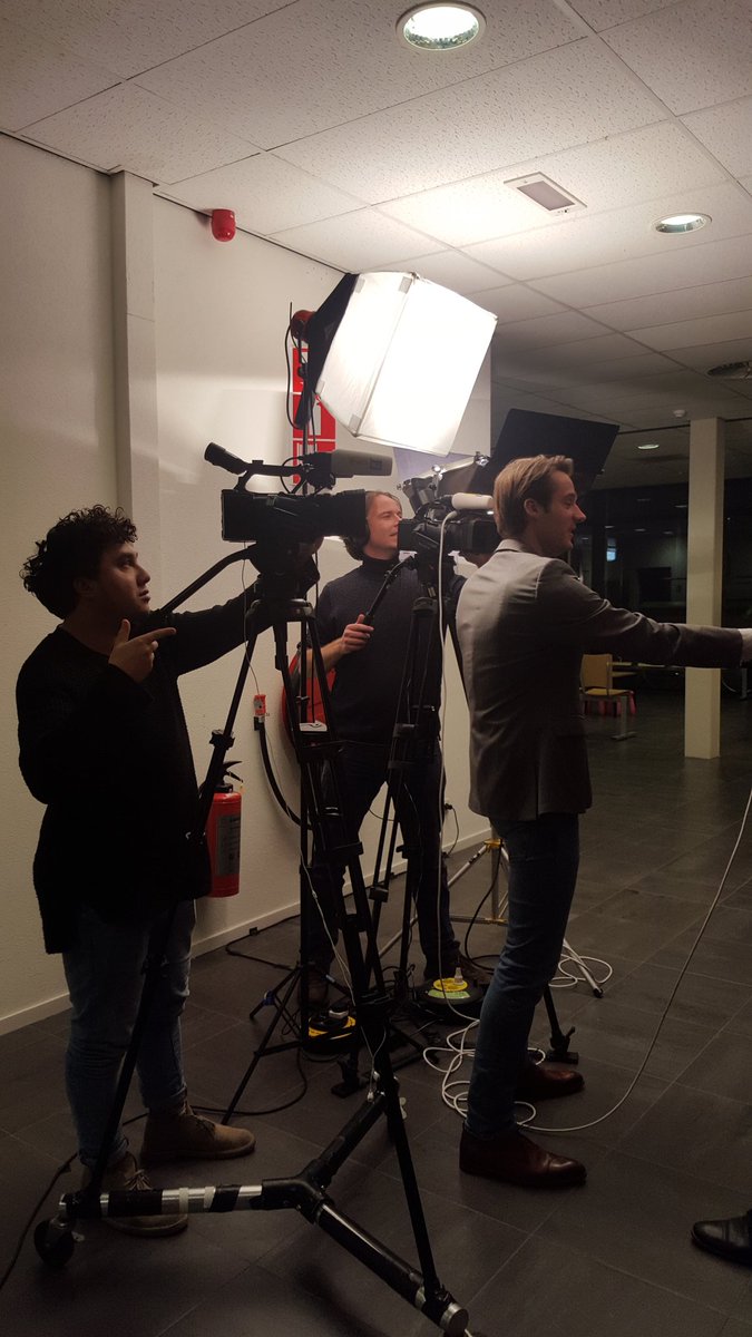 Opnames eindejaarsuitzending Stadserf1. Wat heeft je het meeste geraakt in 2017? <a href="/BredaNu/">BredaNu</a> #gemeenteraad