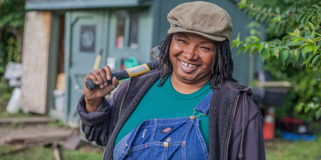 WK_Kellogg_Fdn's tweet photo. With the support of the #DetroitDevelopmentFund, @jpmorgan, @RCWJRF, the @kresgefdn and the @FifthThird, #Detroit’s #EntrepreneursOfColorFund has nearly tripled in size to provide over $18 million in capital. https://t.co/s2U8EXe2gy https://t.co/YuN0odvFMV