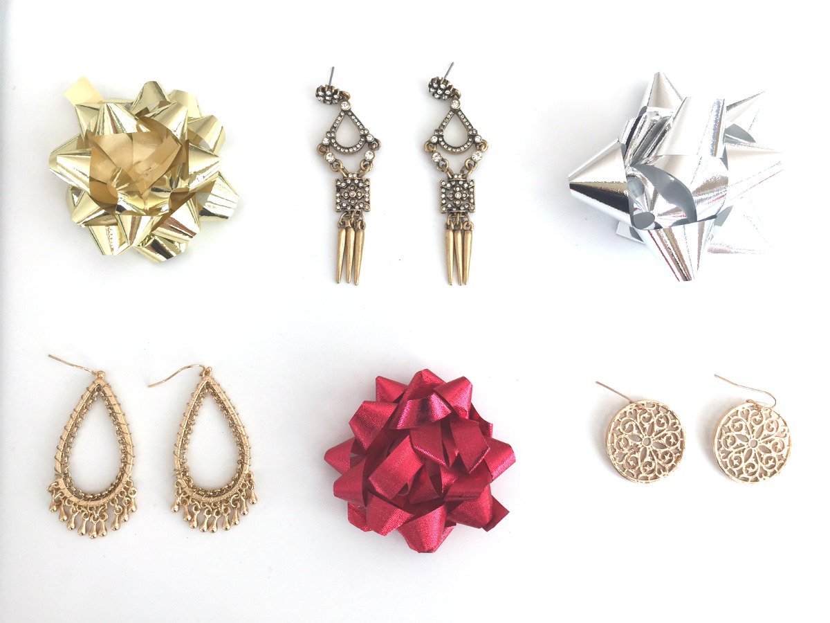UrbanDivaStore's tweet photo. So many gifts, so little time! Urban Diva statement earrings make the perfect gift or stocking stuffer. https://t.co/Bn3uDMqU3E  #giftideas https://t.co/LpG0KGjfBR