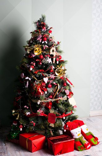 OntAg's tweet photo. Christmas is less than two weeks away! Check out this list of gifts that are perfect for the farmer on your list: https://t.co/OlmclxHfaX https://t.co/6ykvbt2etV