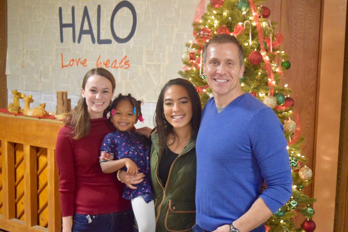 SheenaGreitens's tweet photo. There are homeless children who live minutes away from Missouri's Capitol. @EricGreitens &amp; I visited with them last night: https://t.co/c6JZiGInMG https://t.co/rZOa0snCk4