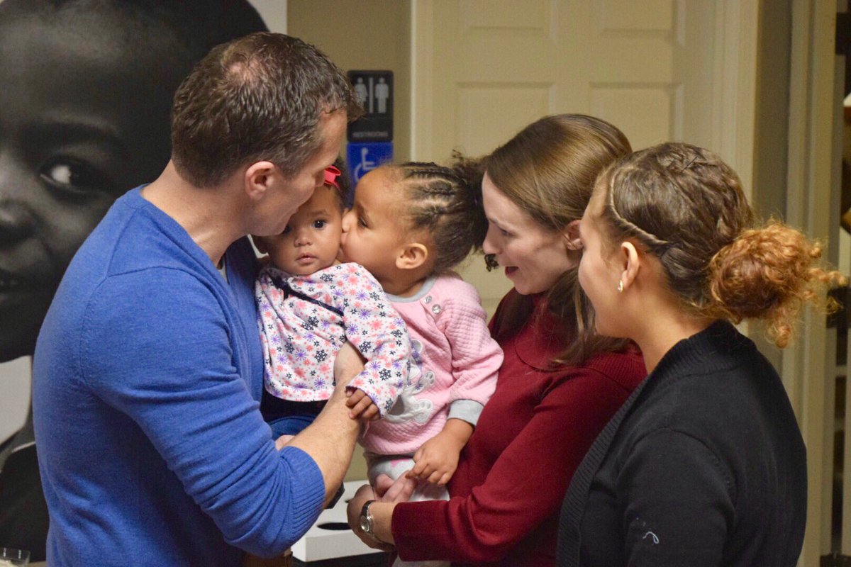 SheenaGreitens's tweet photo. There are homeless children who live minutes away from Missouri's Capitol. @EricGreitens &amp; I visited with them last night: https://t.co/c6JZiGInMG https://t.co/rZOa0snCk4