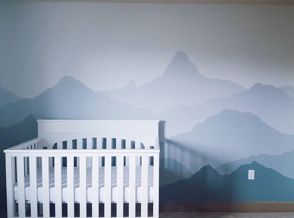 wondringincolor's tweet photo. Hello, long time no posts! Spending a lot of time looking at this "mountain view" caring for my little one. I am going to return to posting here and on my blog. I hope you'll join me!
#thereisart #wonderingincolor https://t.co/189P5ikKLW