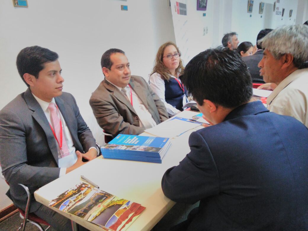MINCETUR's tweet photo. #Mincetur y #PlanCopesco continúan brindando asistencia técnica sobre potencialidades de desarrollo turístico local a los alcaldes de #Cusco, #Arequipa y #Puno en el marco del V #MuniEjecutivo https://t.co/6RLSAE4oPx