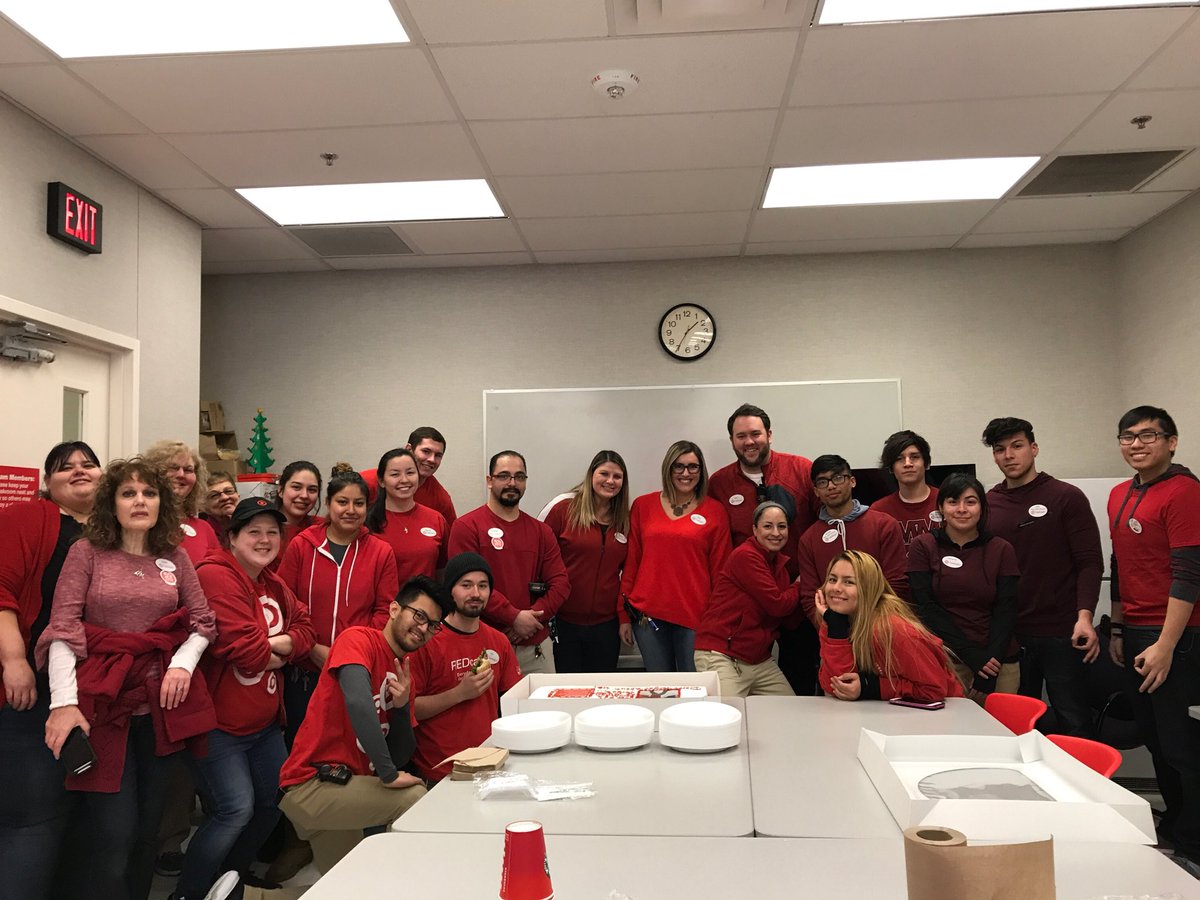 elsagundy's tweet photo. @RyanMRorick will be missed dearly at T1950. We were so fortunate to have such a great leader and friend join us. Good luck Ryan in NY! @KTeam1950 @Jeff_DeMoss @anowak611 @kvictor35 @michellehletko @AndreaHerrald https://t.co/gMcaqj4c9s