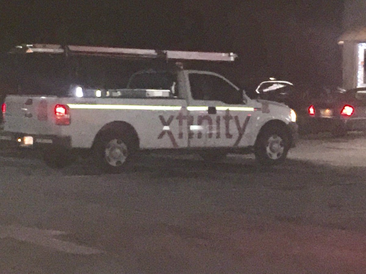 MaliniBasu_'s tweet photo. ABINGTON: 21y/o locks herself in a room after a @comcast sub contractor allegedly said "you smell good", then slams her against a wall, &amp; tried to kiss her. Details ahead at 6p @boston25 https://t.co/vyQobEoOha