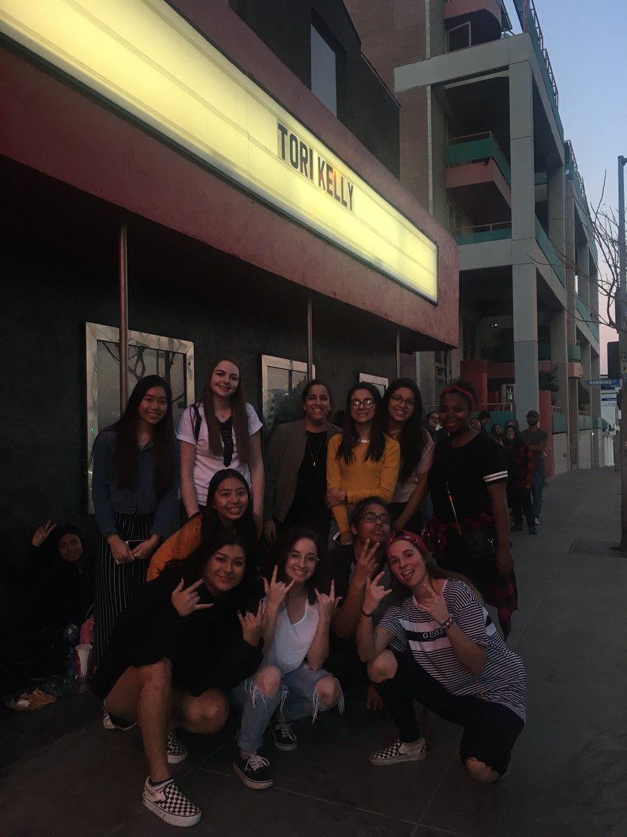 Bkstg's tweet photo. Join @torikelly's Bkstg to see more amazing moments from her acoustic pop up show last night! #TK25Roxy #BkstgVIP 🎸 https://t.co/rWcbfVFCnj https://t.co/lRUROukFVh