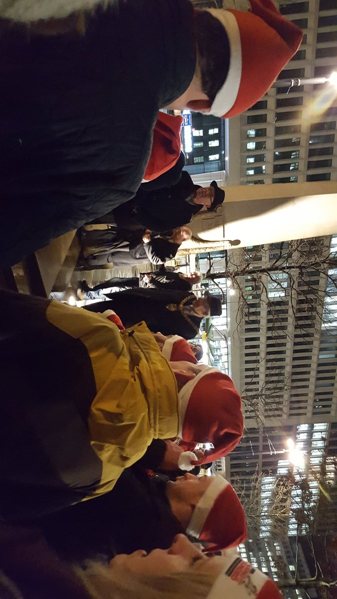 Excellent turnout from GM Job Centre staff on <a href="/supportthewalk/">Walking With The Wounded 🎖️</a> in Manchester tonight walking from the Town Hall to Canada St. Great atmosphere on the Walk and at Canada St with the Christmas Choir &amp; Jamie Lawson. @JCPDirector_NW #WalkingHomeForChristmas