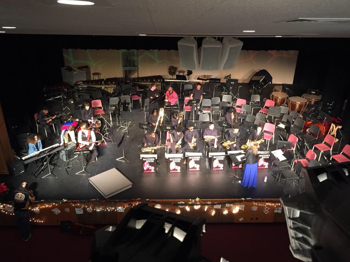 RQSFineArts's tweet photo. @RQSSouthHigh band performing at their annual winter concert. https://t.co/cUNIhqT1fi