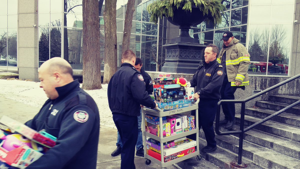 AtGoreMutual's tweet photo. #TBT to Monday when the @CPFFALocal499 came to pick up our #BasketFund toy donations! Two lucky employees even got to sit in the truck! #LifeAtGoreMutual #MakeYourMark https://t.co/QLHBwIIDNs