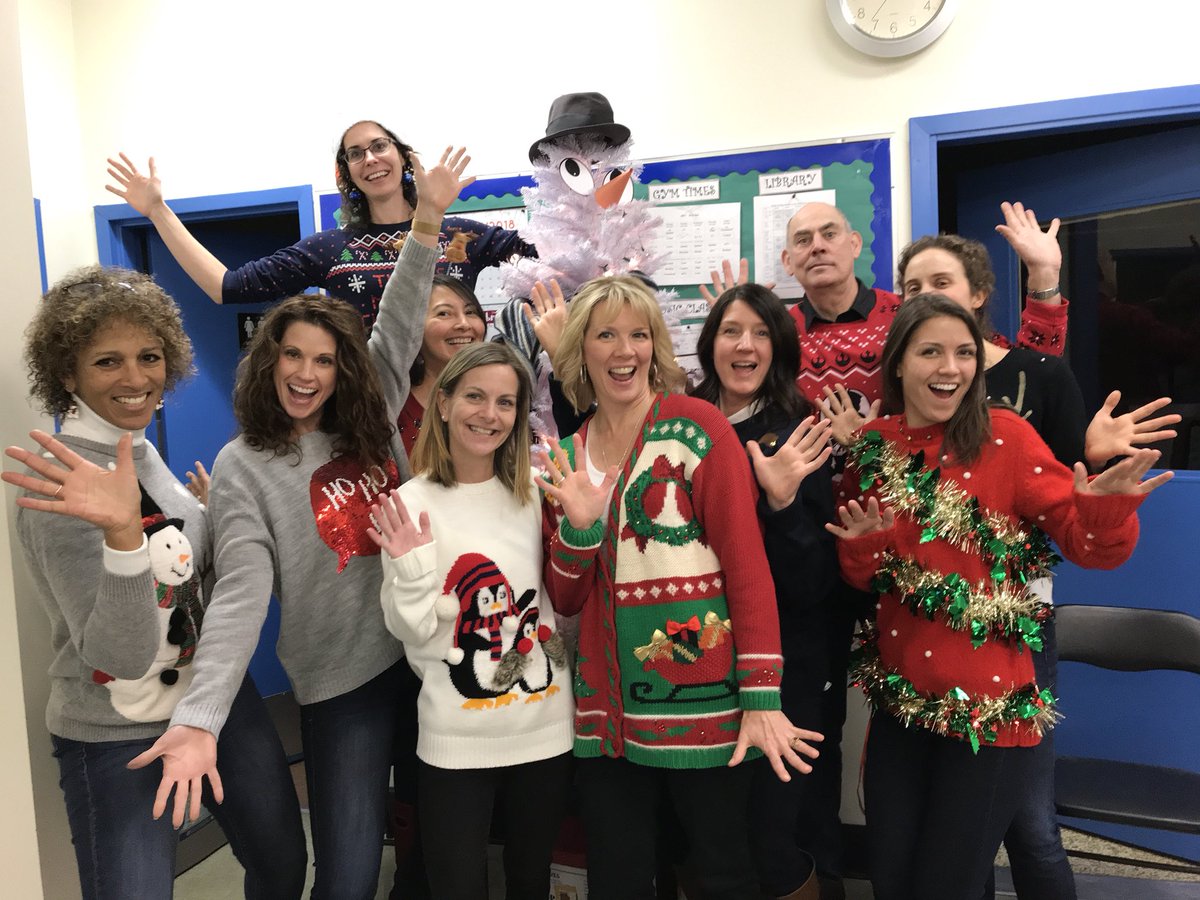 Fun, festive friends <a href="/Torquayschool/">Torquay School</a>! #sd61learn