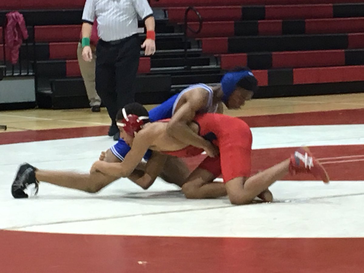 FMSTrojanPride's tweet photo. Ferndale Middle wrestlers earn a W! #RISEUPin2018 https://t.co/s8vNaxyrY3