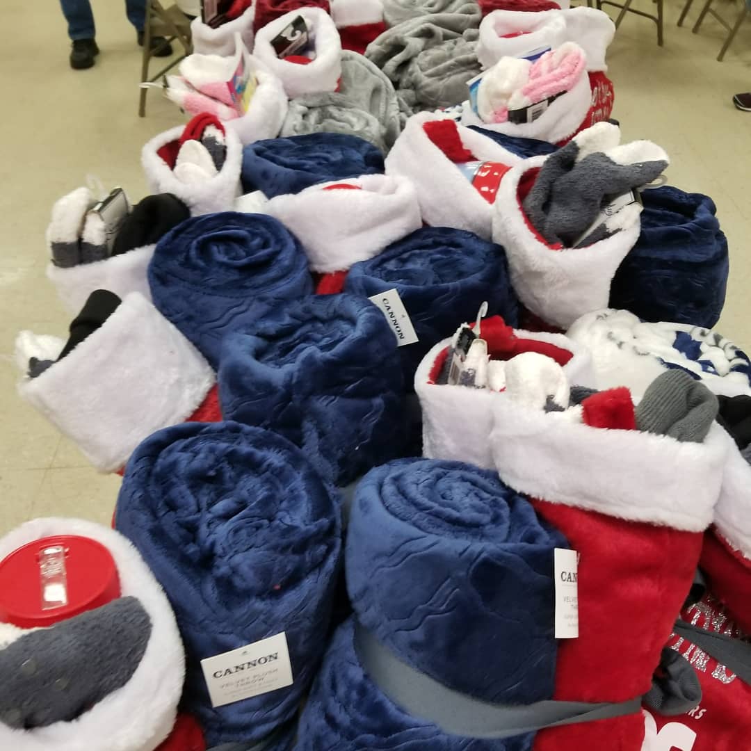 Kas3ymccain's tweet photo. @Smack620 @djett3 @lsuchasem @Coymoran3 @steelworkers @sbehrnes @womenof Women of Steel stockings for Seniors have been made and are ready for delivery. #womenofsteel #local620 #givingtothosetooftenforgotten #MerryChristmas2017 https://t.co/xkK8PR7WgR