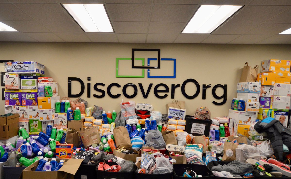 We are so excited to present <a href="/evergreenps/">Evergreen PS</a> Family and Community Resource Center with $80,000 and over 8,800 pounds of supplies for local #VanWA families in need. Thank you to our generous employees, donors and supporters who helped make this possible.