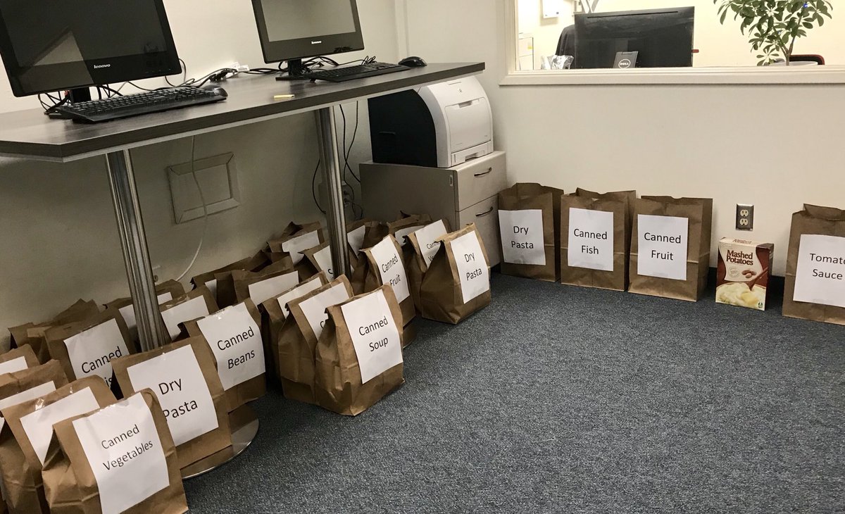 Foothills students - making the holidays brighter for those in need! @ERAE2017