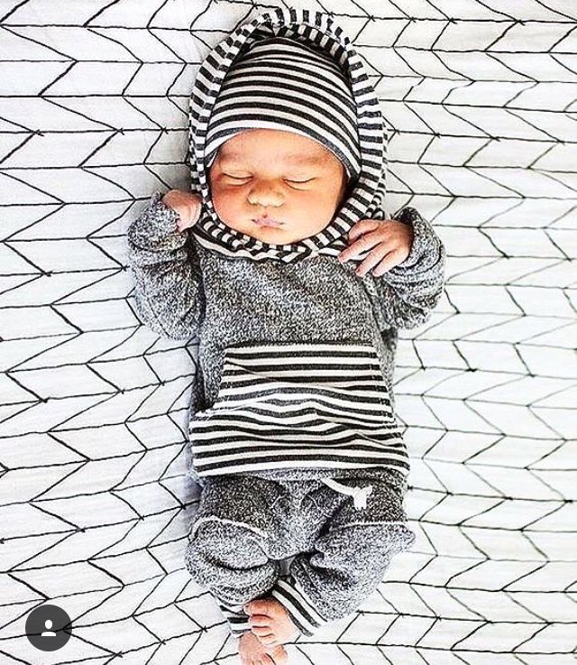 Guys welcome this little cute to the world meet Kara Michelle queen  6 pounds 7ounces  born at 10:15 pm on 12/14/17