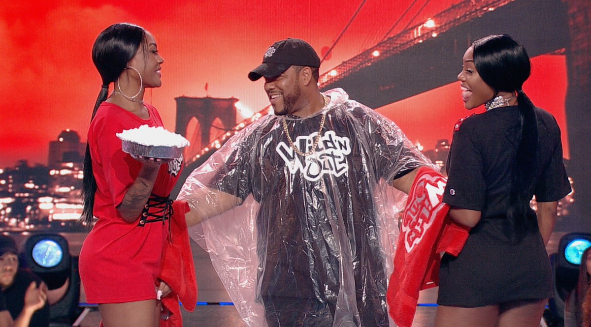 WildNOut's tweet photo. I feel like @CHARLIECLIPS is just shooting his shot 😂 #WildNOut https://t.co/E7nkKp5dD2