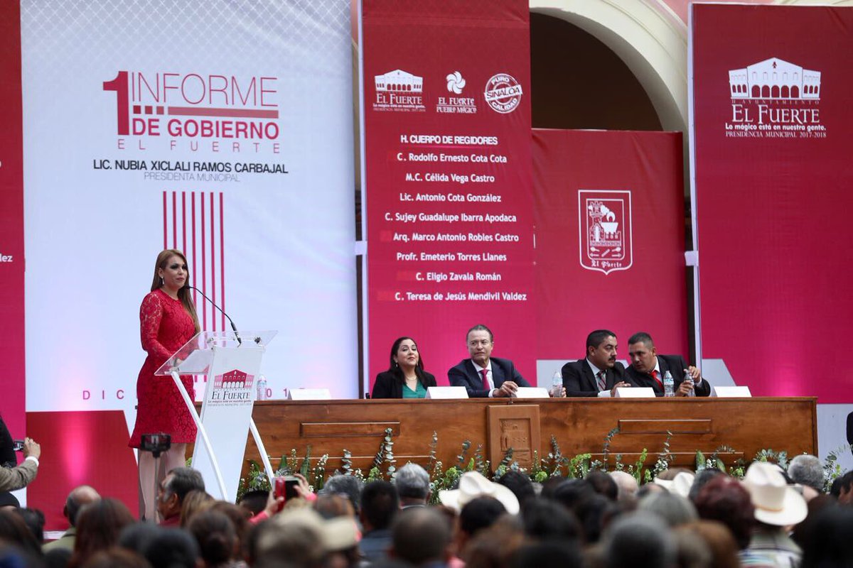 AlvaroRuelasE's tweet photo. Un honor acompañar a mi amiga #NubiaRamosCarbajal en su Primer Informe de labores al frente del H. Ayuntamiento #ElFuerte #Sinaloa 

¡Felicidades!
#PuroSinaloa https://t.co/vo6JkkX0T8