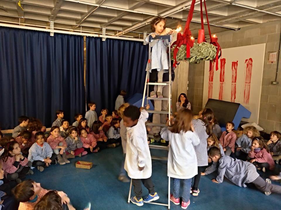 thaubarcelona's tweet photo. Tercera setmana d’advent !!! Ja falta menys per Nadal .#1rprimària
#tempsdadvent
#thabcn https://t.co/vv7xWozQ1a