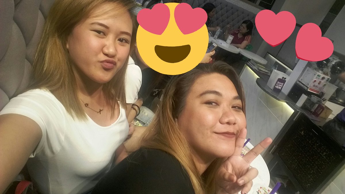 0121k_co's tweet photo. Happiest birthday to my one and only unnie kim @chiminiikookii i love you so bad ateeeee alam mo yan, more birthdays and blessings to you 😘 💕 happy happy birthday 😍 #HappyDianaDay https://t.co/nj1UIPfLIJ