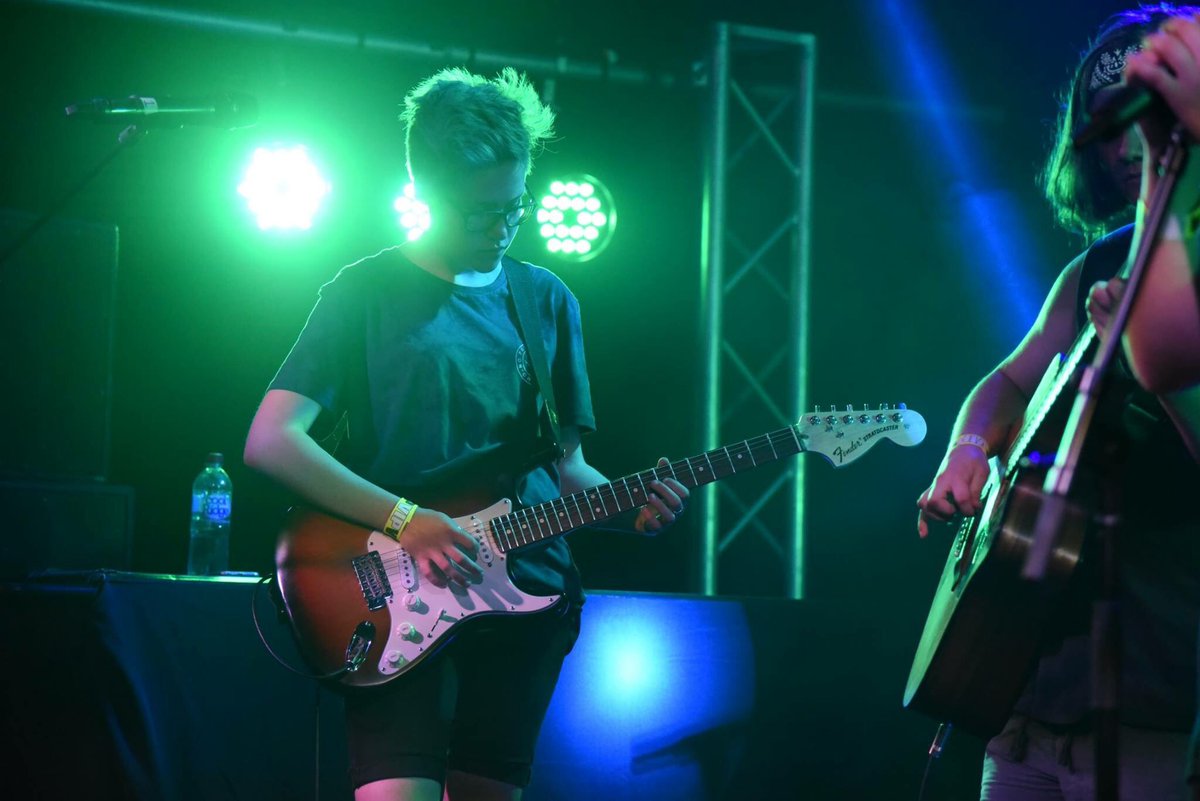 Who's coming to the show tonight? #live #music