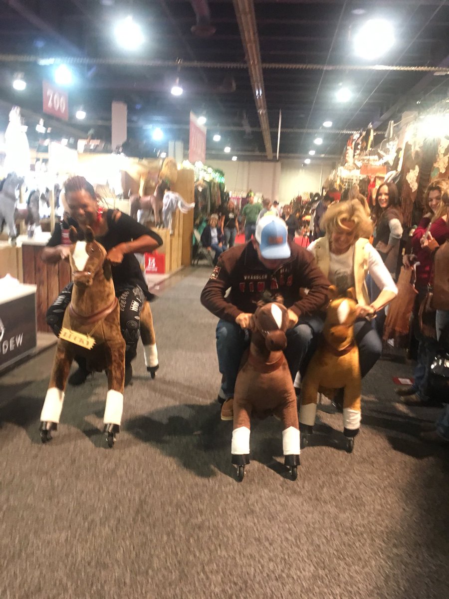 KismetBizLLC's tweet photo. Life is a horse race! #CowboyChristmas #booth811 #BStudioArt. https://t.co/dcBoKUpGkg