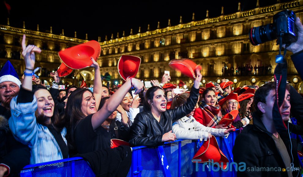 TribunaSal's tweet photo. Y nos reservamos la GALERÍA de IMÁGENES más espectacular de la #NU2017 en #Salamanca La tercera en la Plaza https://t.co/pcyzXFpLCQ https://t.co/61mBAjwO4y