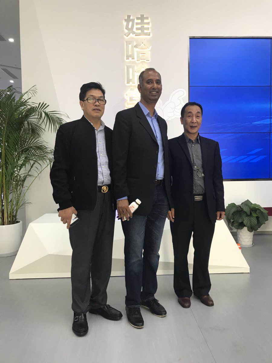 kishanbulusu's tweet image. Zhoushan with city leaders and delegation members