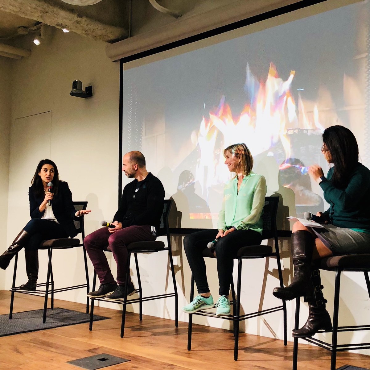 annbordetsky's tweet photo. From hiring for grit to morning workout routines to Uber’s strategy for making diversity a business imperative, we covered it all in our @WomenofUber and #LadyEng fireside chat with @dkhos this week. Honest, meaningful discussion, 5 stars 👍@TazneemianDevil https://t.co/c34RRjp2R6