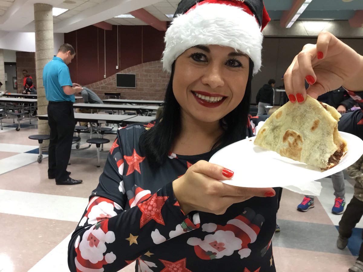 We’re kicking off our “Be... a Maker” Family Engagement Night with some tortilla-making demonstrations! <a href="/RStar512/">Rising Star Elementary ⭐️</a>