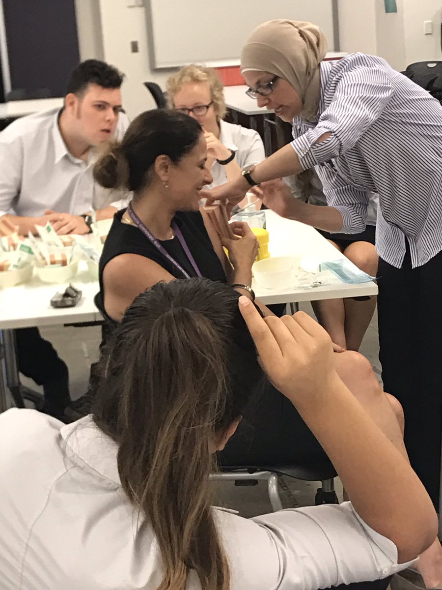 PharmaciKING's tweet photo. Great final few days of #UTSVirtualPlacement2017 with @TsingosLucas @ https://t.co/9IvP22STzX