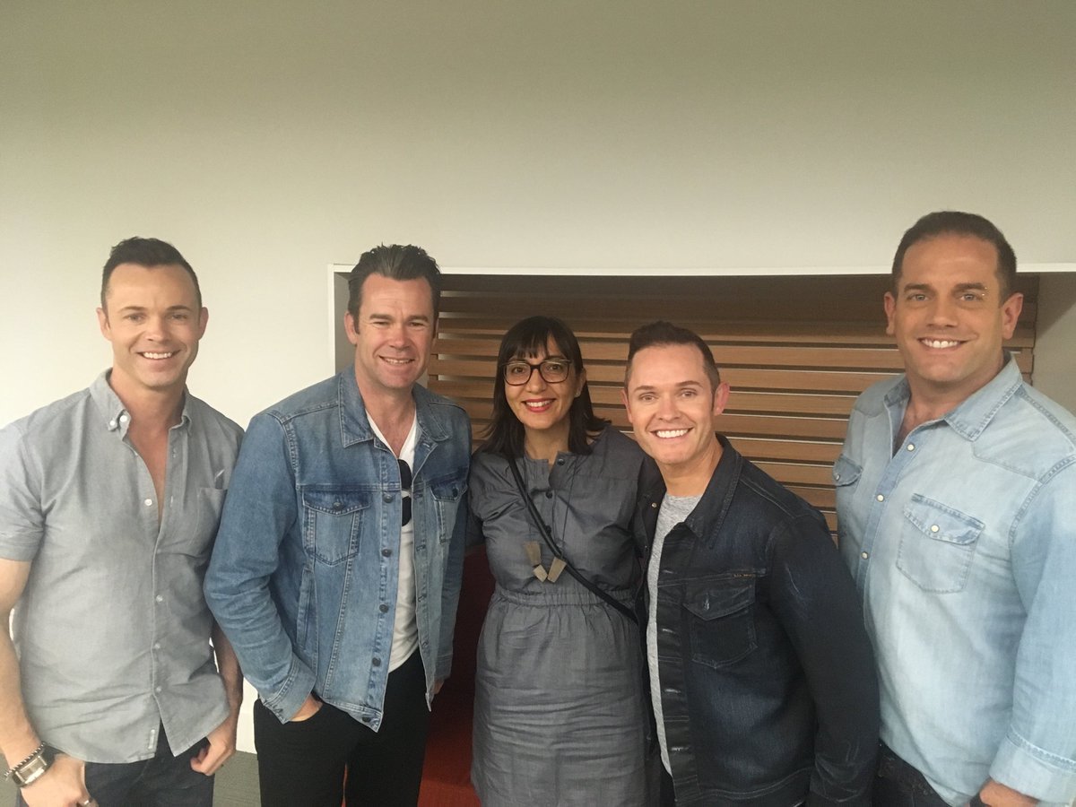 soipl's tweet photo. Me & the @HumanNatureLive boys colour-coded our outfits. Seems to be my new trick when co-hosting the #ConvoHour on @abcmelbourne https://t.co/6tOSn7BO0p