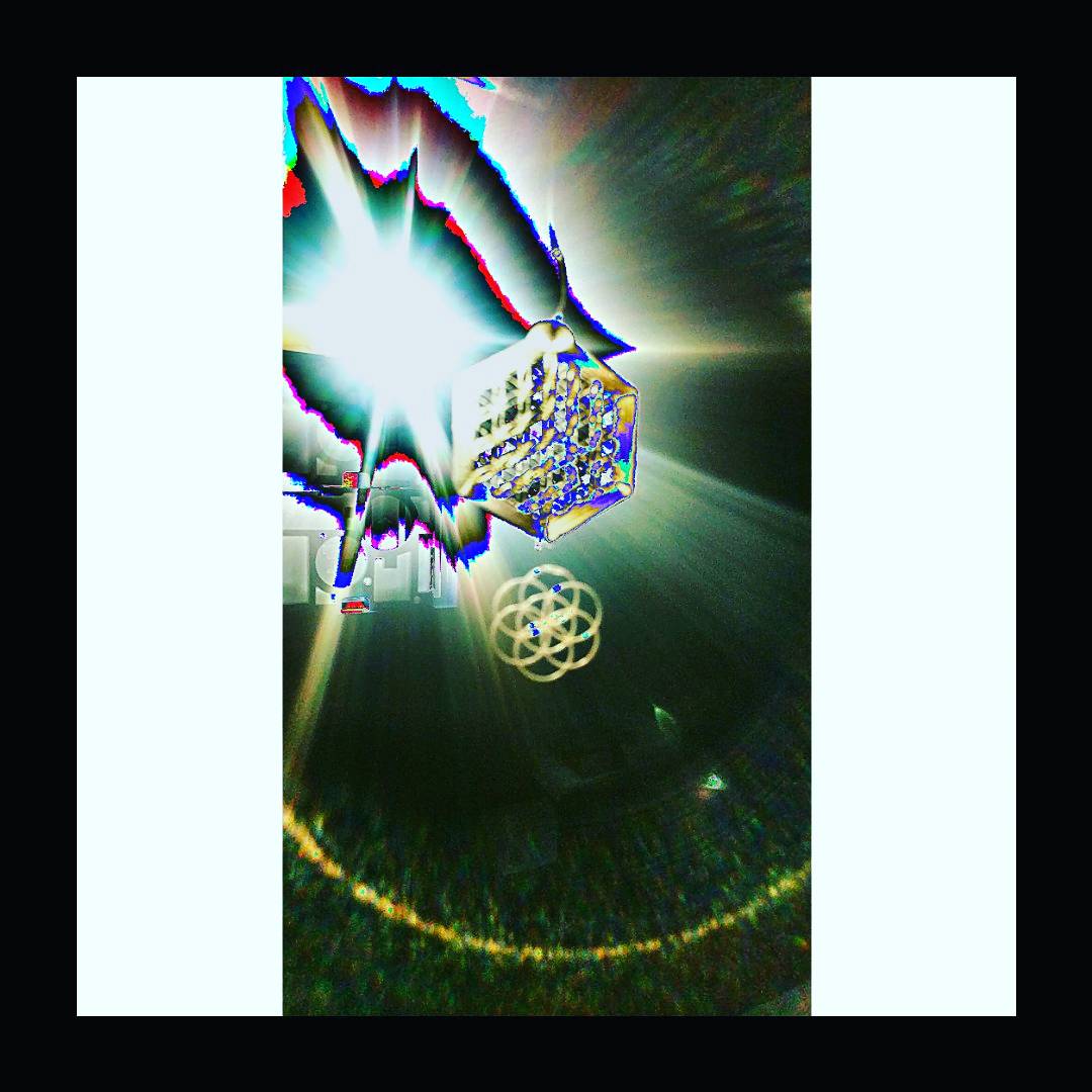 technoirCandy's tweet photo. L A V E N D A R VAPE
#glitchart #vapecity #sacredgeometry #vaporwave #datamosh #ocularmigraine #halos #starseed #technoircandy #candroid007 #artistsofinstagram #pixelsorting #abstractart #psychonaut #psychedelic #seedoflife #floweroflife #aura #rainbowwarrior #glitchovision https://t.co/alOXh5n1p9