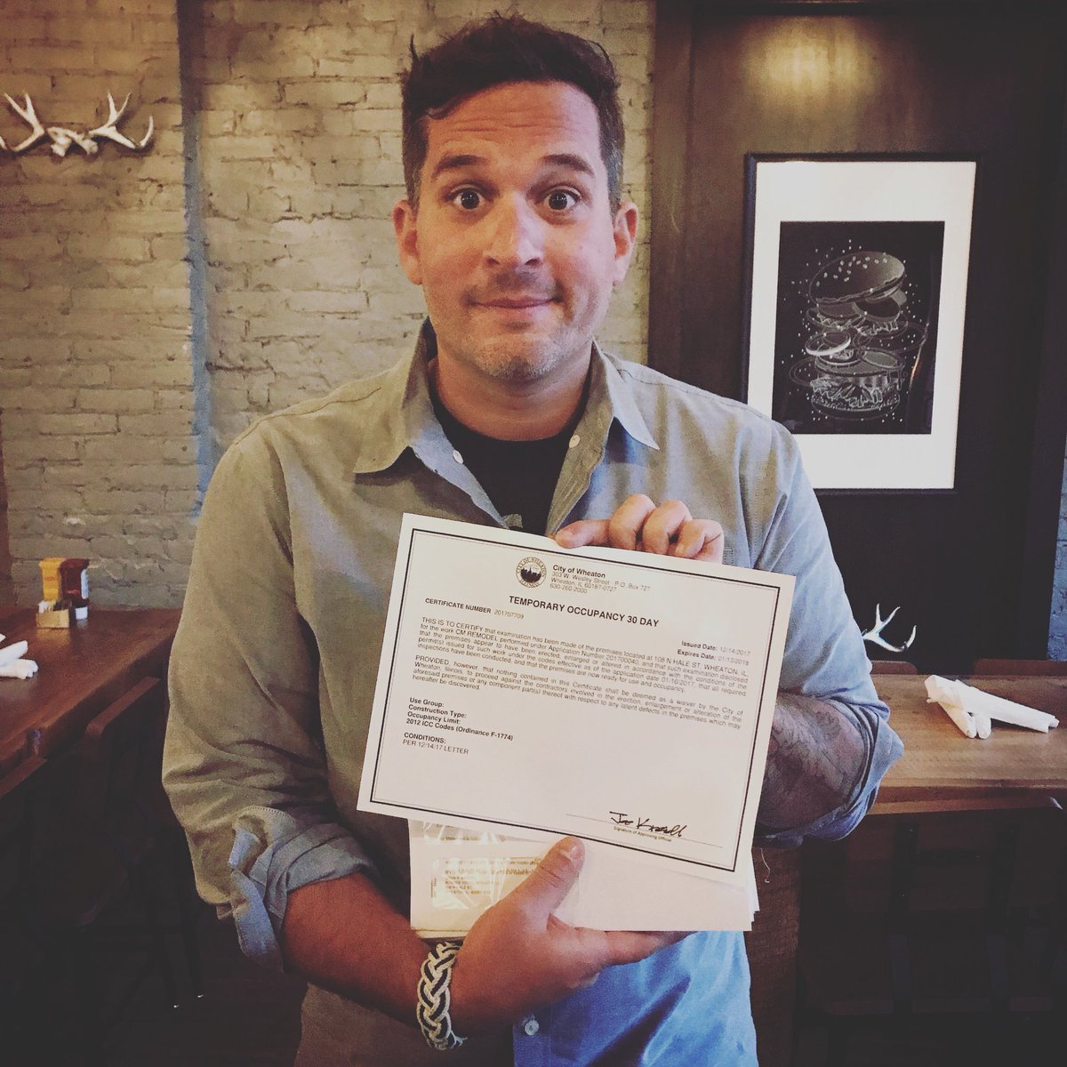 ELEMYLLC's tweet photo. CONGRATS TO THE BURGER SOCIAL ON THEIR OPENING TONIGHT IN #downtownwheaton!!! #theburgersocial #elemyllc https://t.co/V2h0Gnwxgt