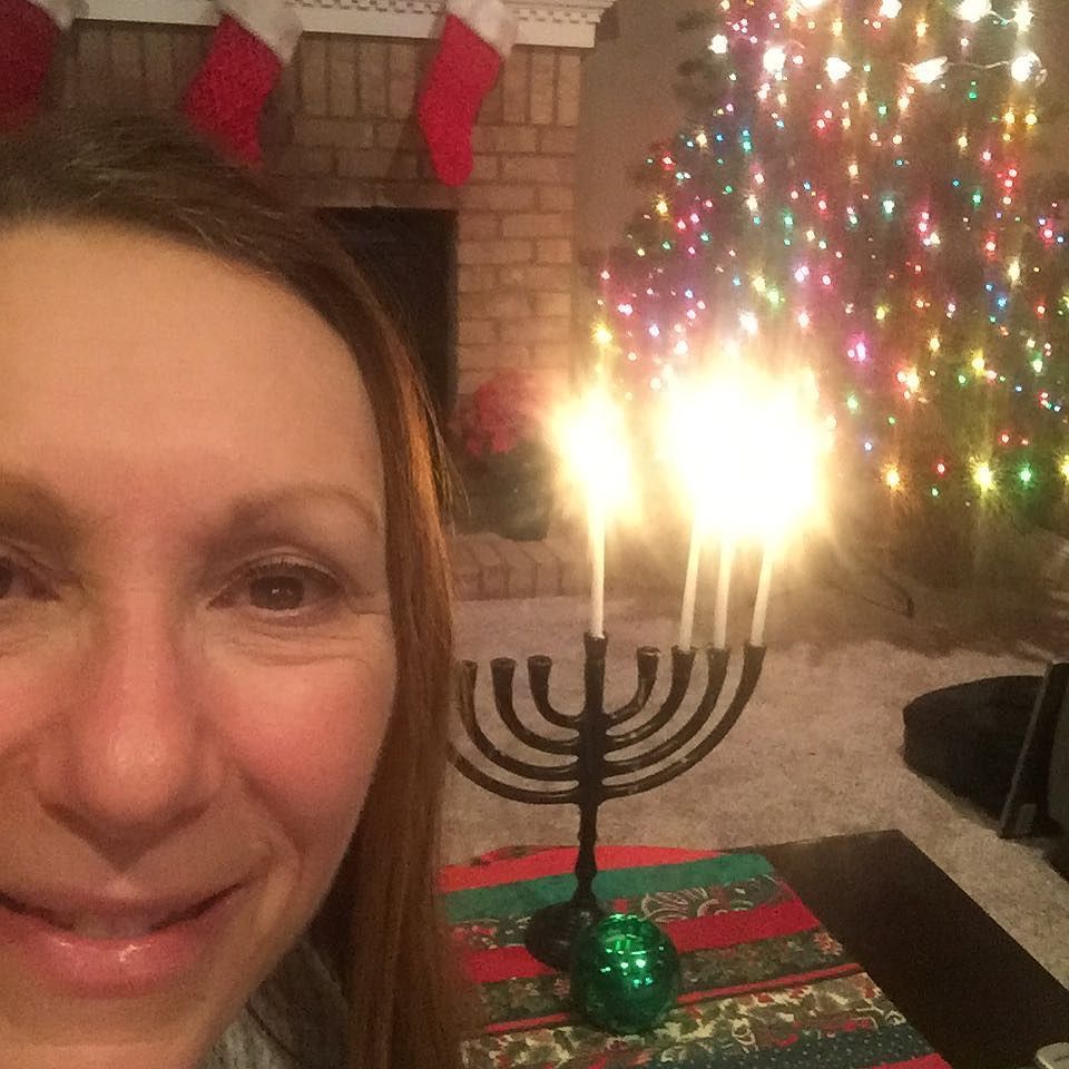 marcigeller's tweet photo. Happy to be home. #hanukkah #holidayseason #christmastree #treeislit #menorah #menorahlights https://t.co/EyQa55Gx8v https://t.co/H6Kv1NDwzL