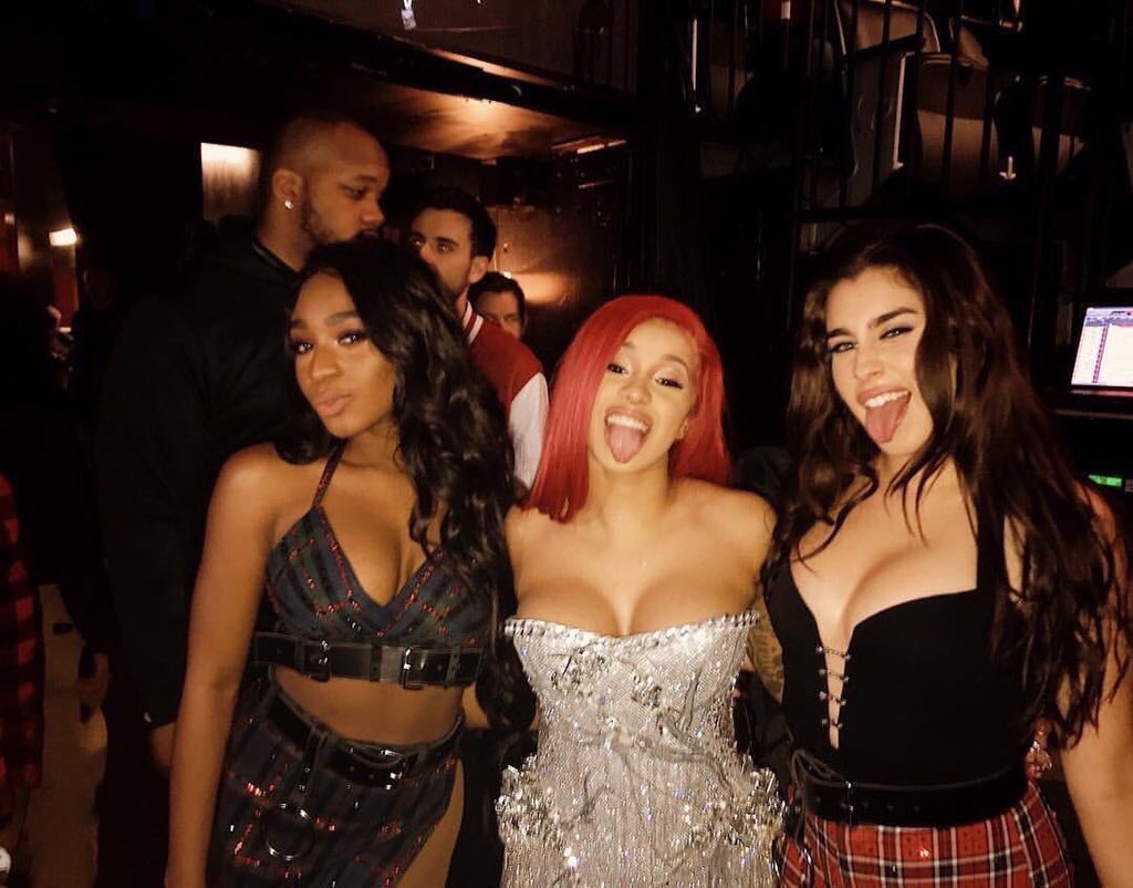 lemonadenormani's tweet photo. Normani had taken being ready for every picture to the next level. She was ready for both these shots at the same time https://t.co/BLe4U7rwWQ