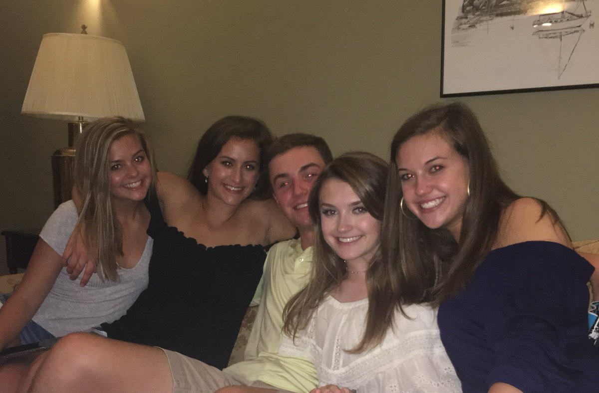 laceycboss's tweet photo. happy happy bday thomas!! hope you had a great day, love ya!! 💜🎉@ThomaSetzer https://t.co/XlQIQ3Eis8
