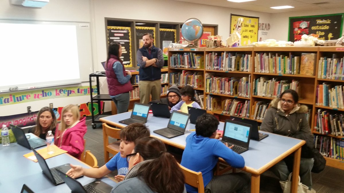 SilverSpringES's tweet photo. Thank you to our #silverspringes staff for an amazing guided math night tonight! #ssteachersrock #guidedmathnight https://t.co/wqgUucvPrL
