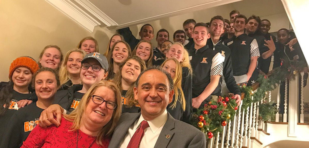 KPrez18's tweet photo. Getting into the holiday spirit with @KzooWBball and @KMENSBASKETBALL Suzie and I really enjoyed spending the evening with these student-athletes and their coaches.  #GoHornets 🐝🏀 https://t.co/zmiqP4ogfr