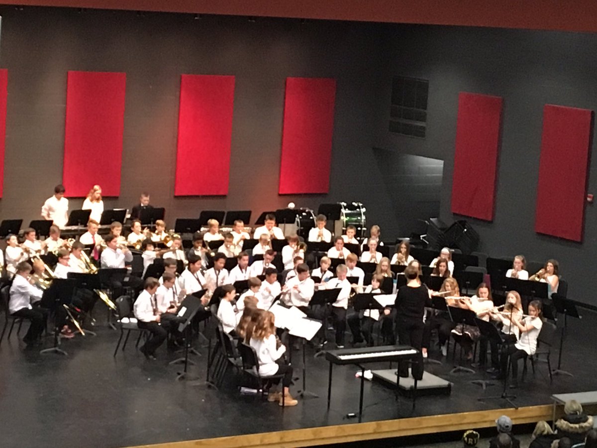 Music to our ears 🎶 Great concert by our 6th grade band students led by Mrs. Andrea Bleess #firstyearbandstudents #musicmakestheworldgoround