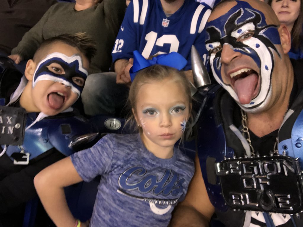 LegionofBlue's tweet photo. #SeatSelfie #DENvsIND #CokeShare #MaxPain #ColtsNation #GetLoud @Colts #IWishWeWereCloserToBeLoud https://t.co/VGPL9Z8UoE