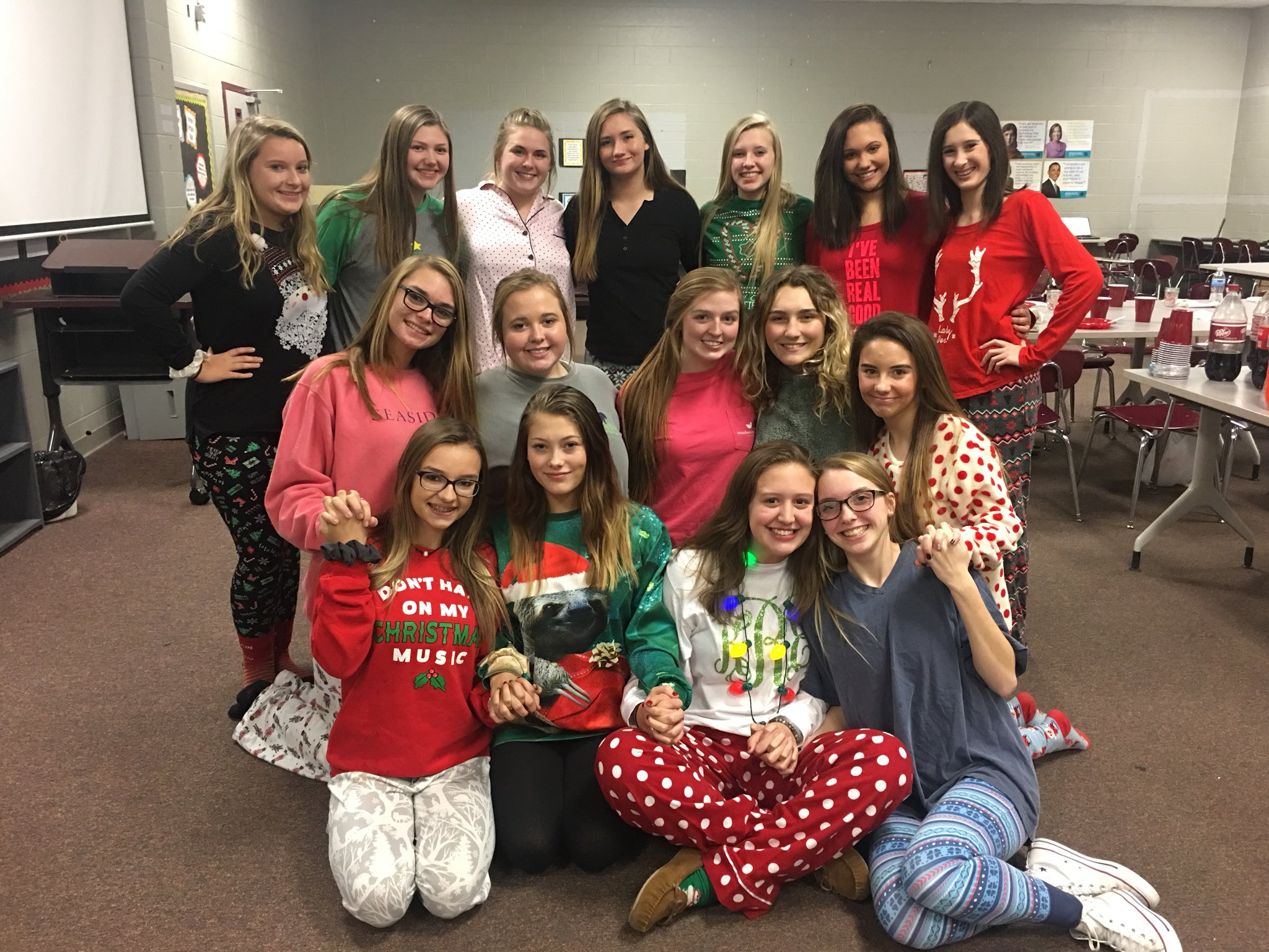 Eagleville Cheer on Twitter "Merry Christmas! https//t.co/zrZkykoTII