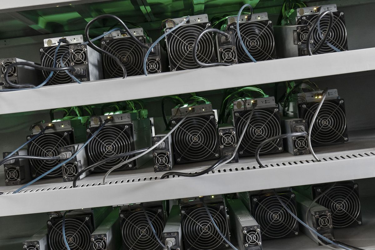 markets's tweet photo. Bitcoin has a dirty secret https://t.co/ljqjgsbhfX https://t.co/boVpEitQOp