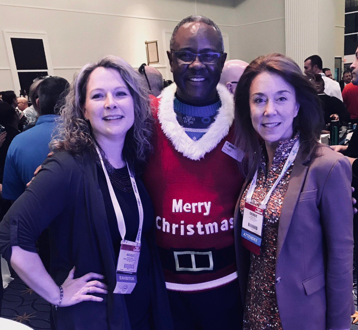 AssocAnalytics's tweet photo. Celebrating the holidays with friends @ReggieHenry and Nicole! #assnchat #tech17 https://t.co/YkSKPyr1Gc
